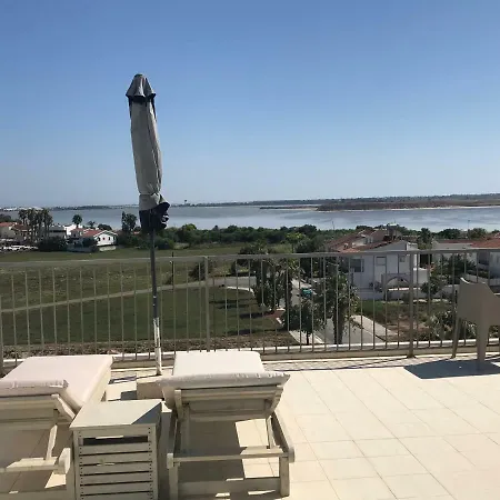 Salt Lake Haven Appartamento Larnaca